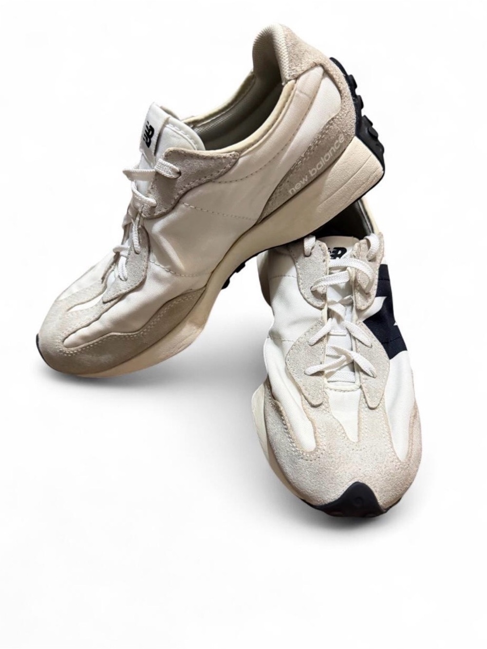 New Balance 326 White and Beige Runner Sneakers